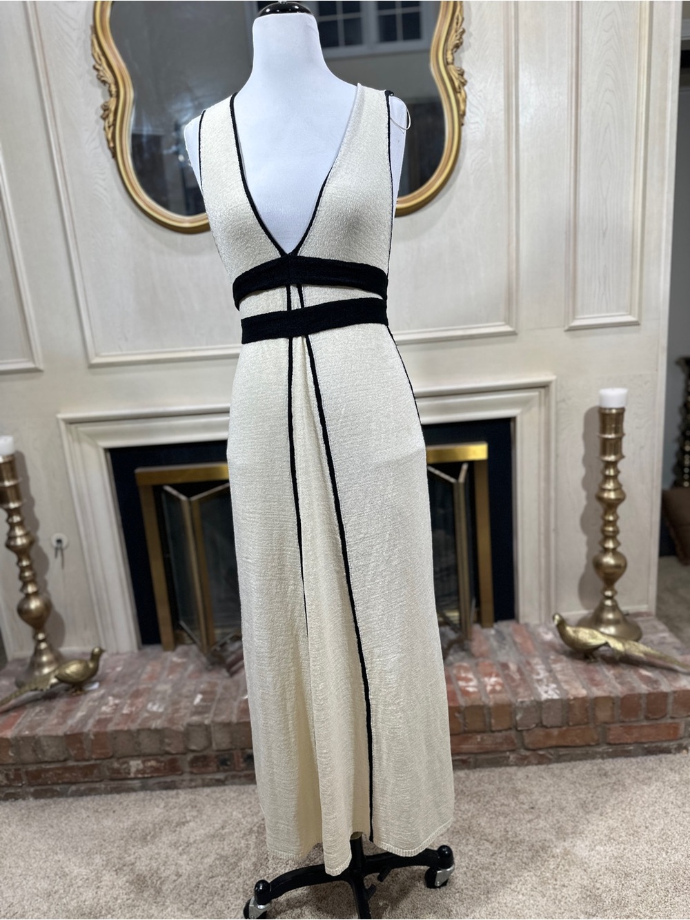 Amable by Mable Dress Medium Cream Contrast Knit Cutout Maxi Old Money Resortwea